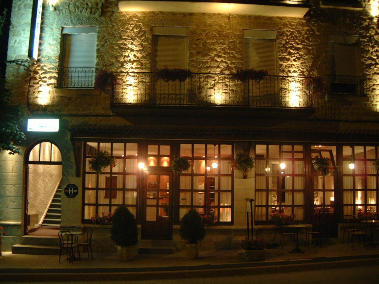 Le Ponant Hotel Pradelles Buitenkant foto