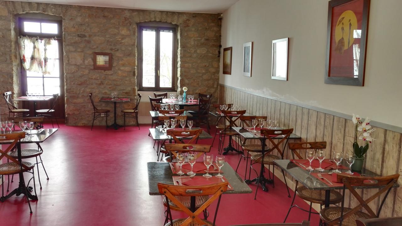 Le Ponant Hotel Pradelles Buitenkant foto