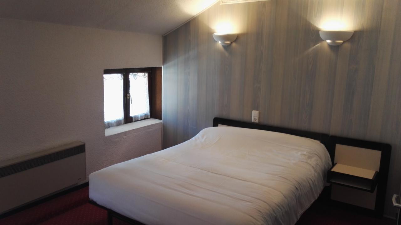 Le Ponant Hotel Pradelles Buitenkant foto
